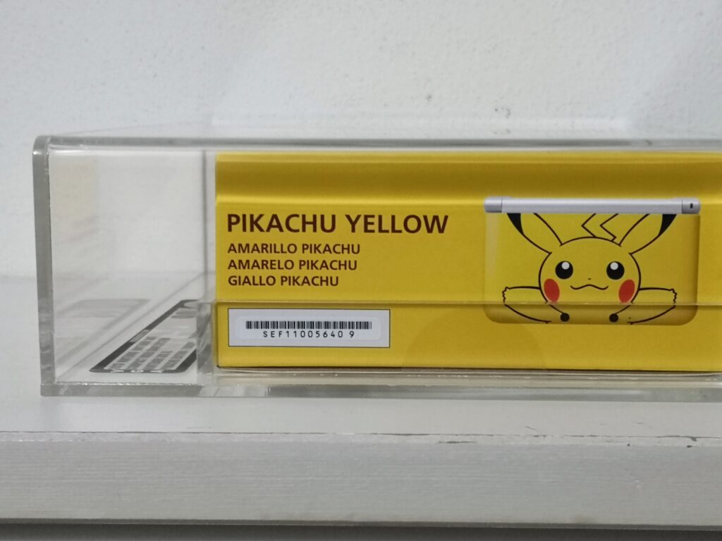 3DS XL Pikachu Sinistra