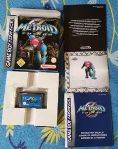 Metroid Fusion (2002 NIntendo Game Boy Advance), vista contenuto della confezione