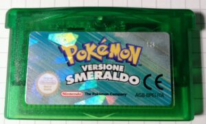 Dettagli frontale scheda di gioco Pokemon Versione Smeraldo