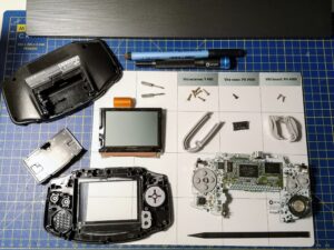 Game Boy Advance disassemblato AGB-CPU-002