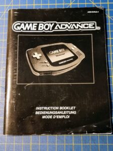 Game Boy Advance, manuale di istruzioni multilingua, fronte