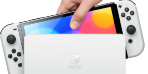 Nintendo Switch – OLED Model Bianca con Dock Bianco
