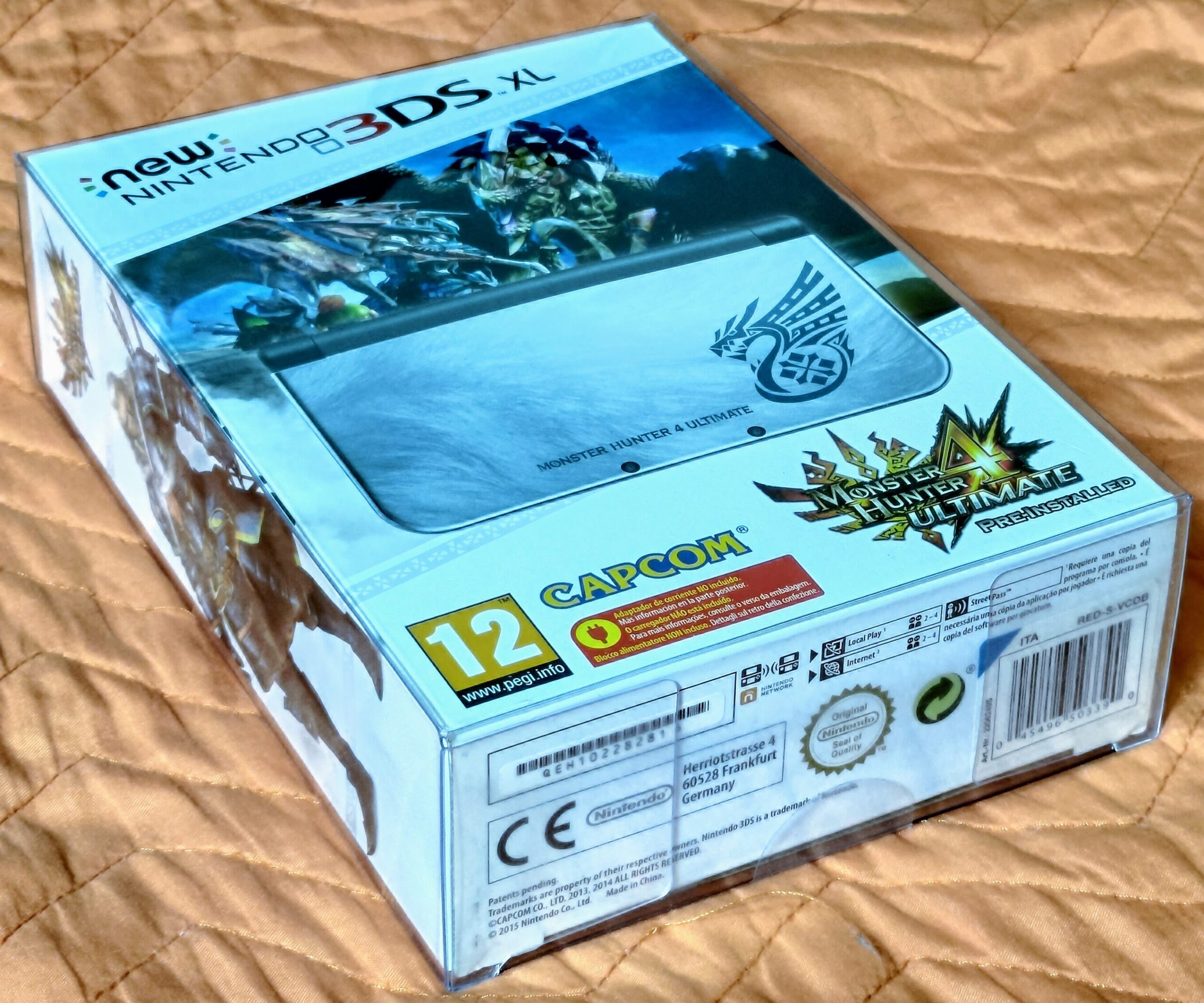 New Nintendo 3DS XL "Monster Hunter 4 Ultimate Edition", presentazione della console