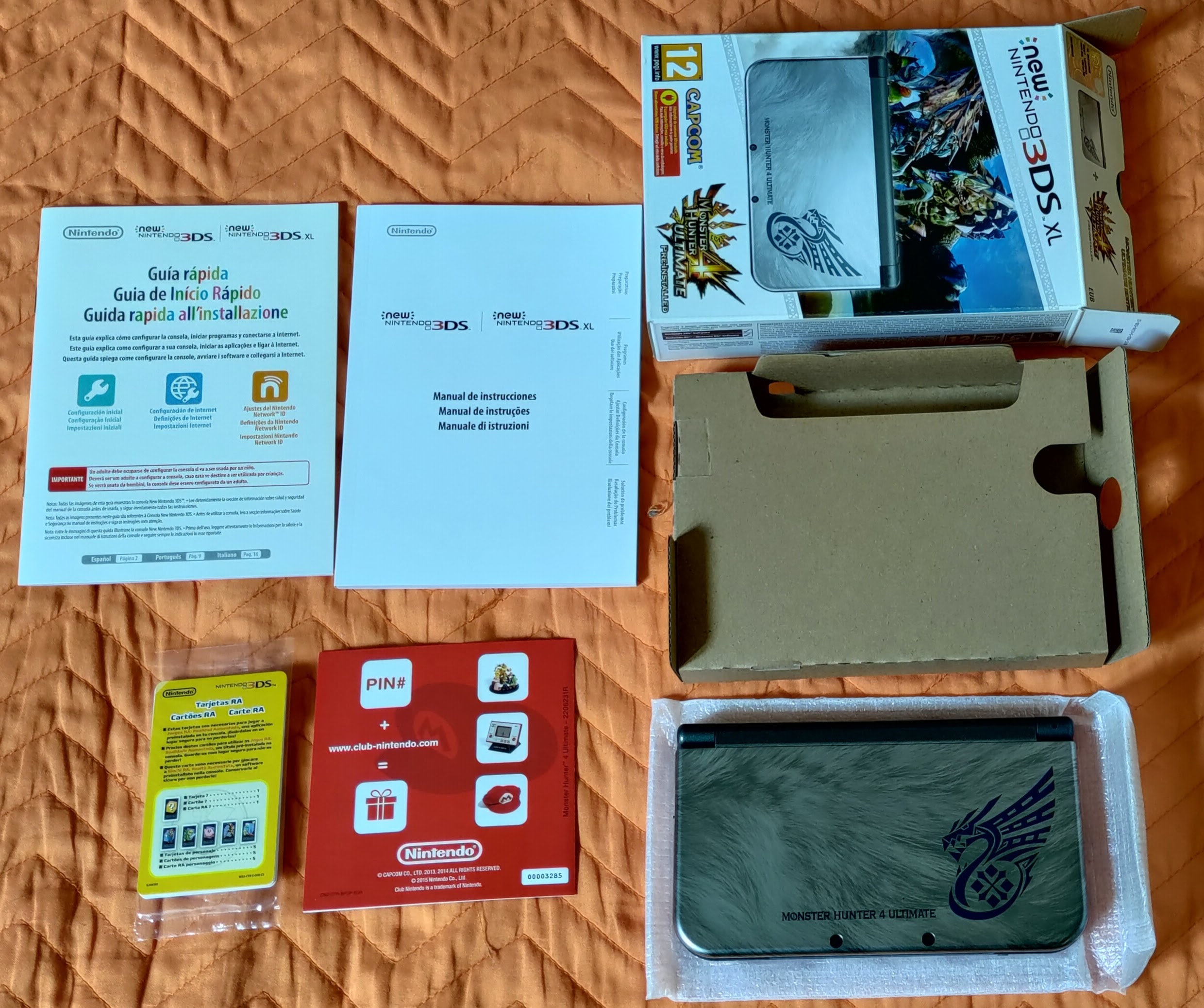 New Nintendo 3DS XL "Monster Hunter 4 Ultimate Edition", contenuto della confezione