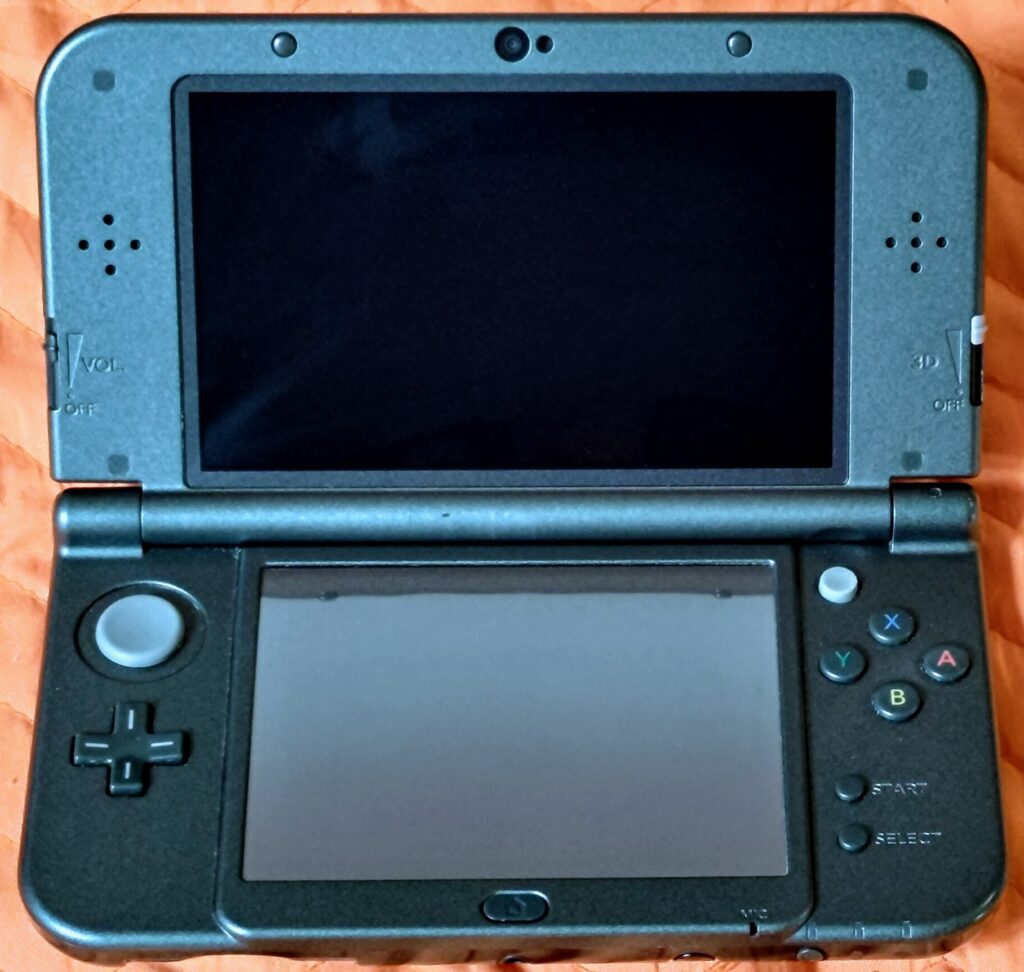 New Nintendo 3DS XL "Nero Metallico"