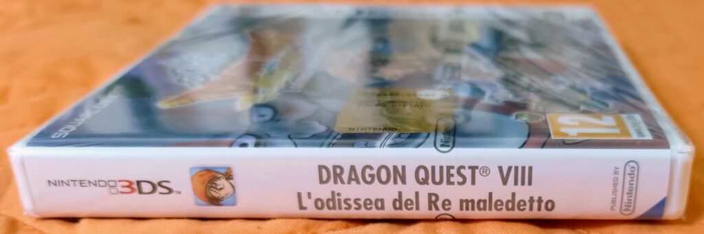 Dragon Quest VIII, dorso titolo